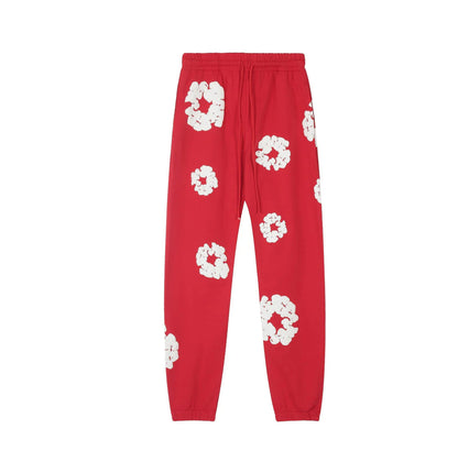 Roter Tracksuit mit Blumenmuster