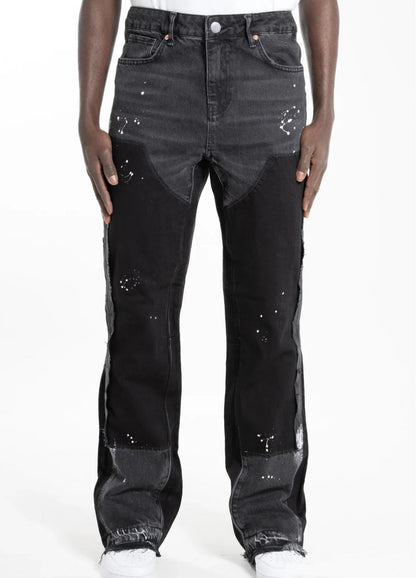 Flared Denim Hose mit flecken