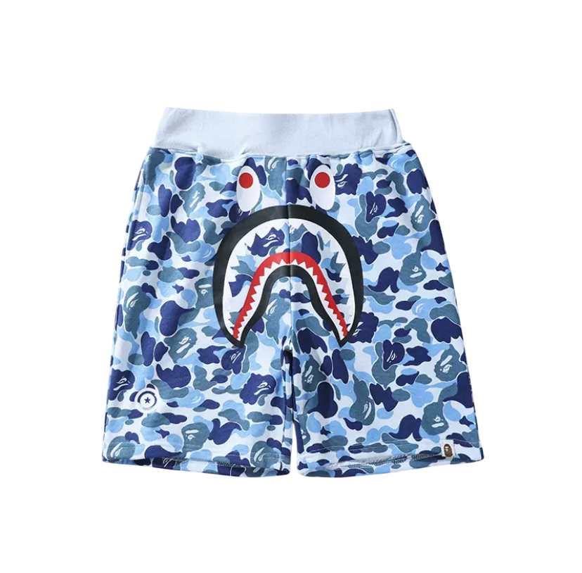 Lazoure- Shorts mit Haiprint